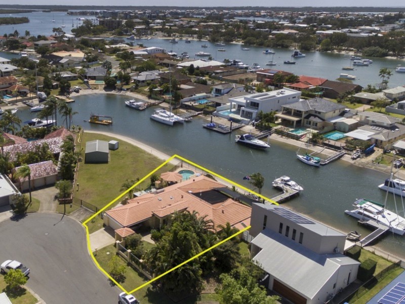 19 Drysdale Place, Paradise Point QLD 4216