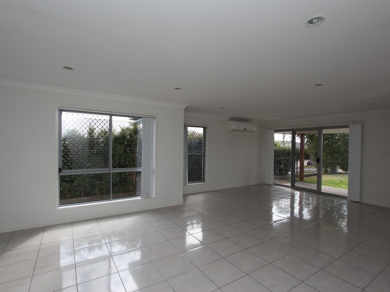 2/15 Elmore Street, Ormeau QLD 4208