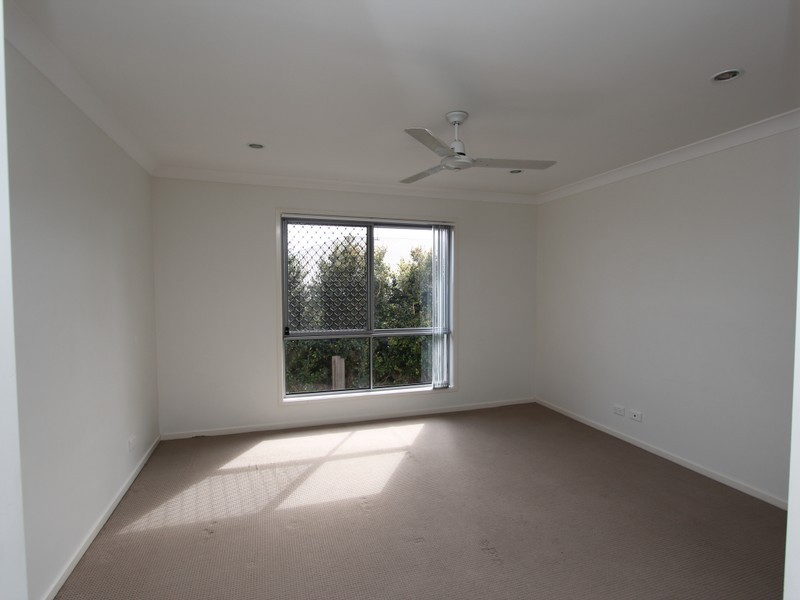 2/15 Elmore Street, Ormeau QLD 4208