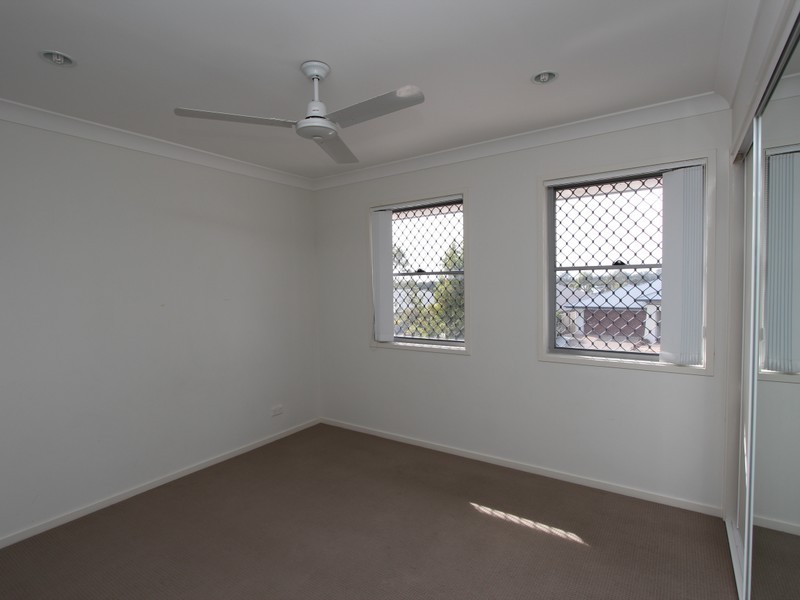 2/15 Elmore Street, Ormeau QLD 4208