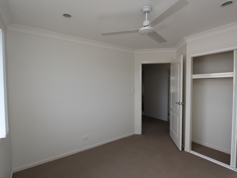 2/15 Elmore Street, Ormeau QLD 4208