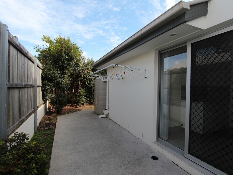 2/15 Elmore Street, Ormeau QLD 4208