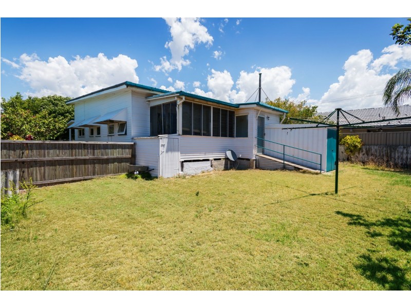 21 Swallow Avenue, Paradise Point QLD 4216