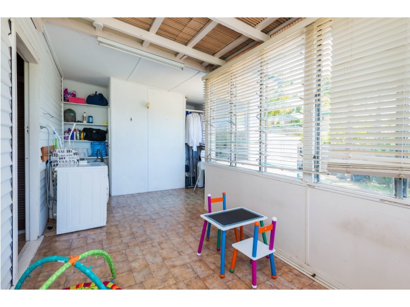 21 Swallow Avenue, Paradise Point QLD 4216