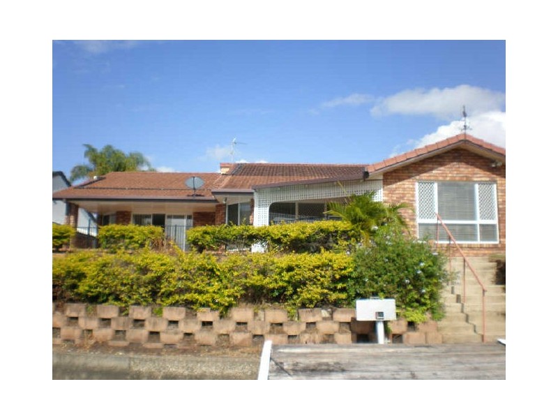39 Pebblebeach Drive, Runaway Bay QLD 4216