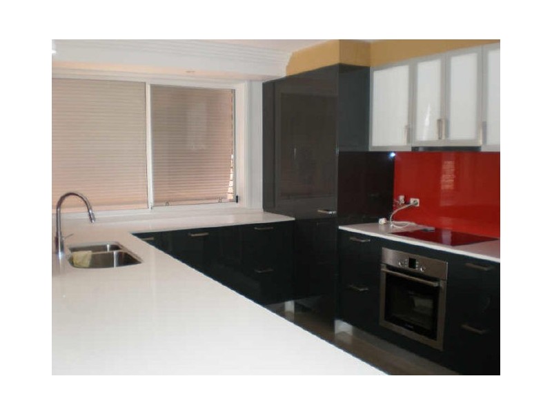 39 Pebblebeach Drive, Runaway Bay QLD 4216