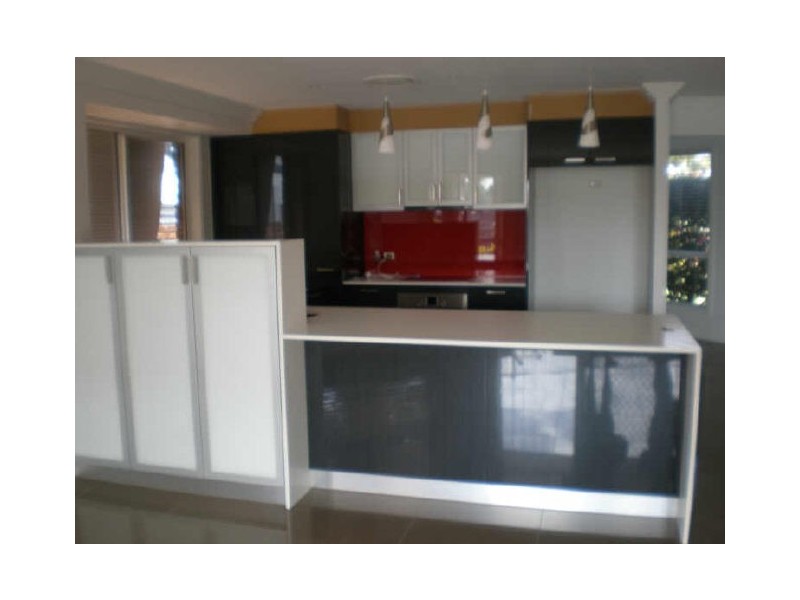 39 Pebblebeach Drive, Runaway Bay QLD 4216