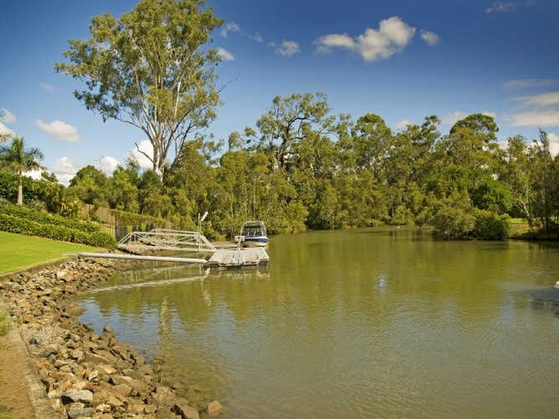 3149 Riverleigh Drive, Hope Island QLD 4212