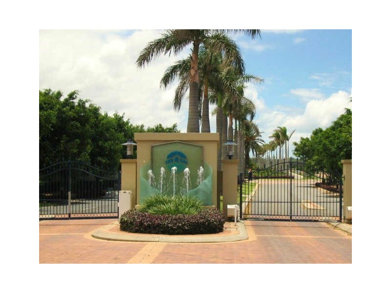 Hope Island QLD 4212