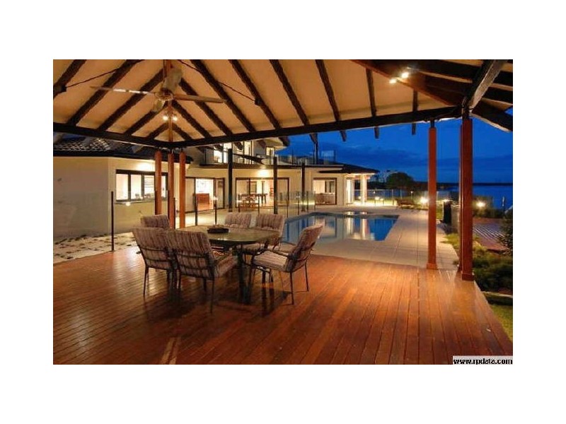 4 Sapphire Street, Hollywell QLD 4216