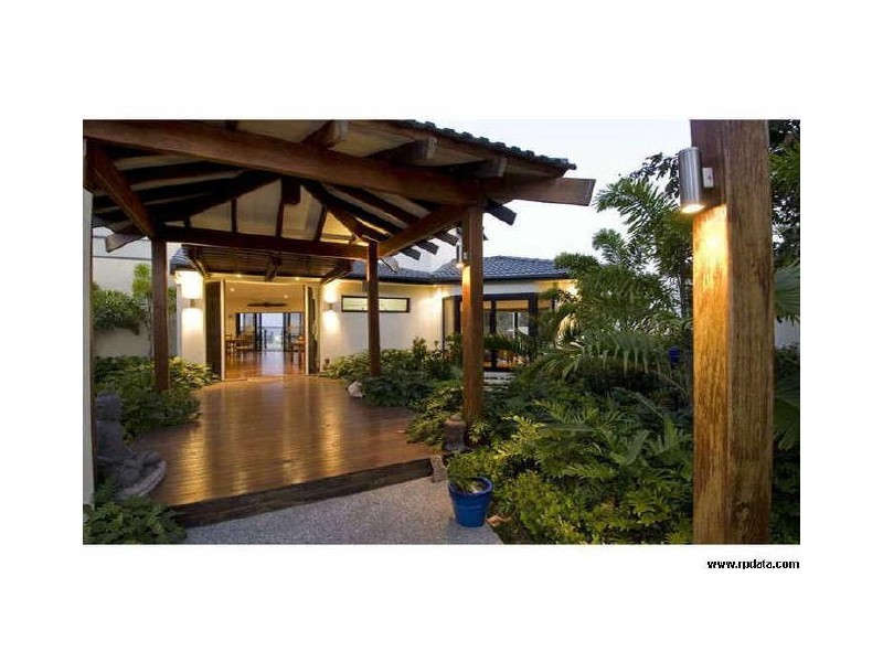 4 Sapphire Street, Hollywell QLD 4216