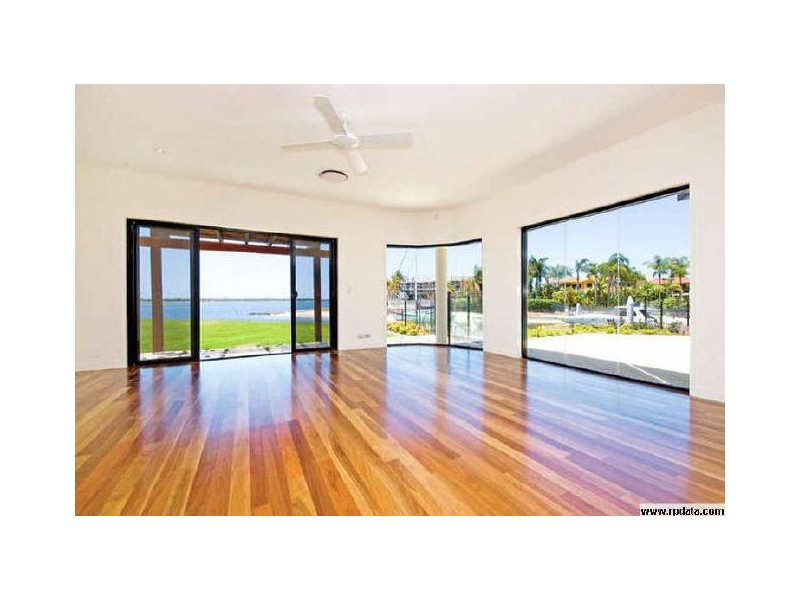 4 Sapphire Street, Hollywell QLD 4216