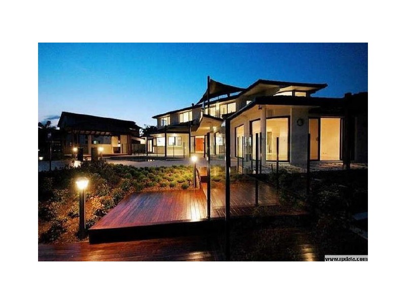 4 Sapphire Street, Hollywell QLD 4216