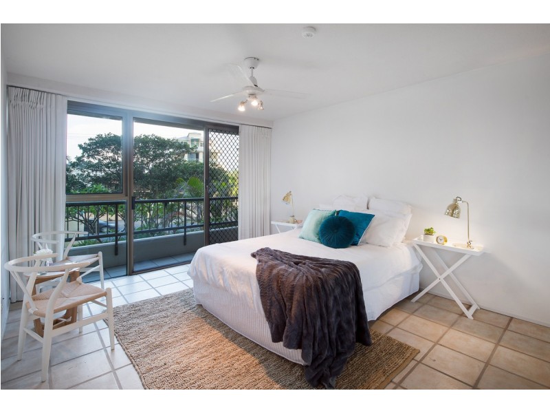 5/3532 Main Beach Parade, Main Beach QLD 4217