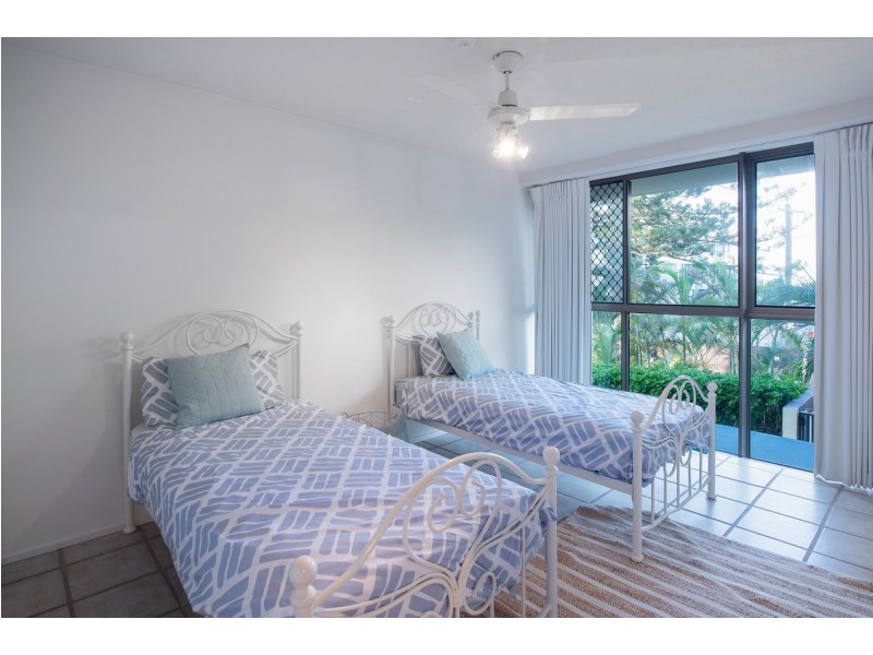 5/3532 Main Beach Parade, Main Beach QLD 4217