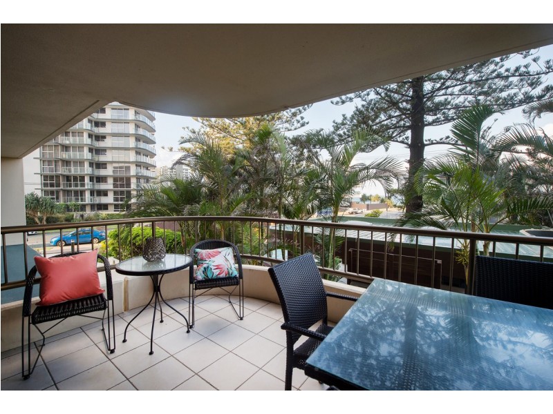 5/3532 Main Beach Parade, Main Beach QLD 4217