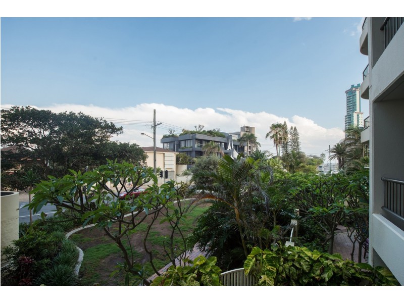 5/3532 Main Beach Parade, Main Beach QLD 4217