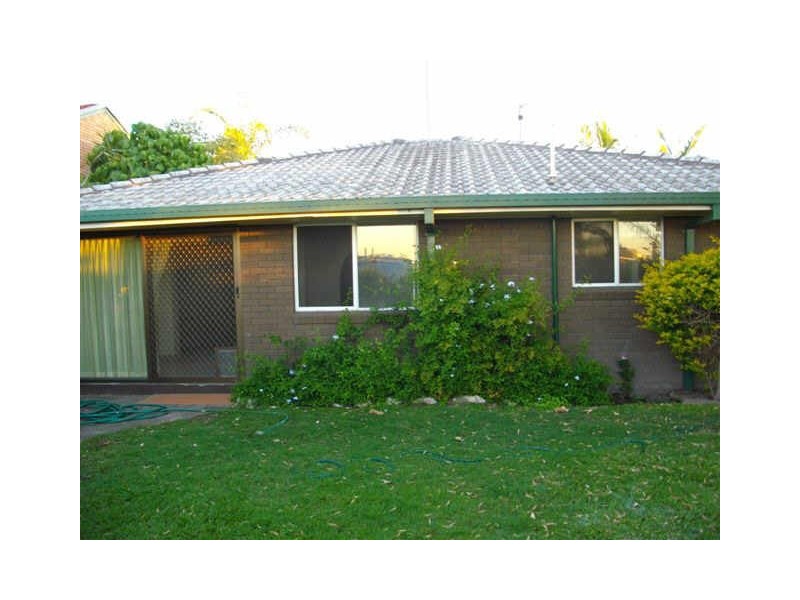 27 Killowill Street, Paradise Point QLD 4216