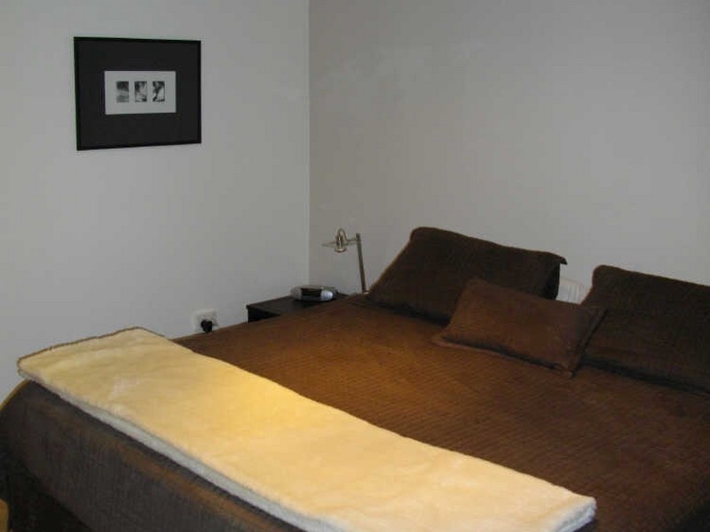 1/4 Milton Avenue, Paradise Point QLD 4216