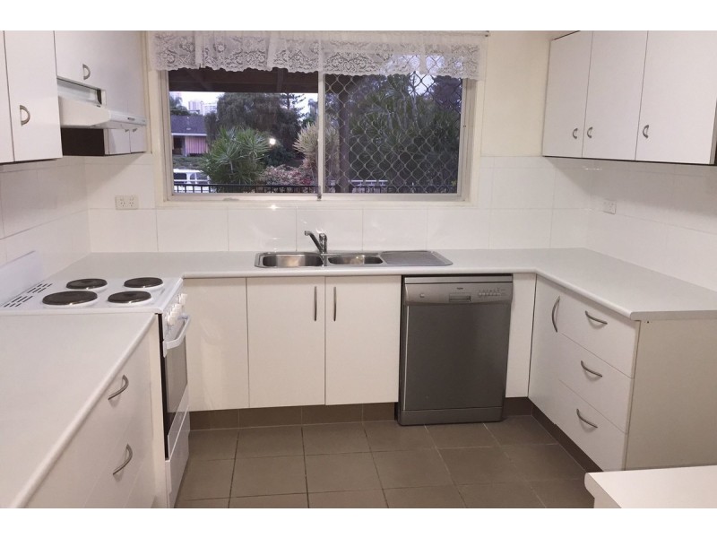 61 Gibraltar Drive, Isle Of Capri QLD 4217