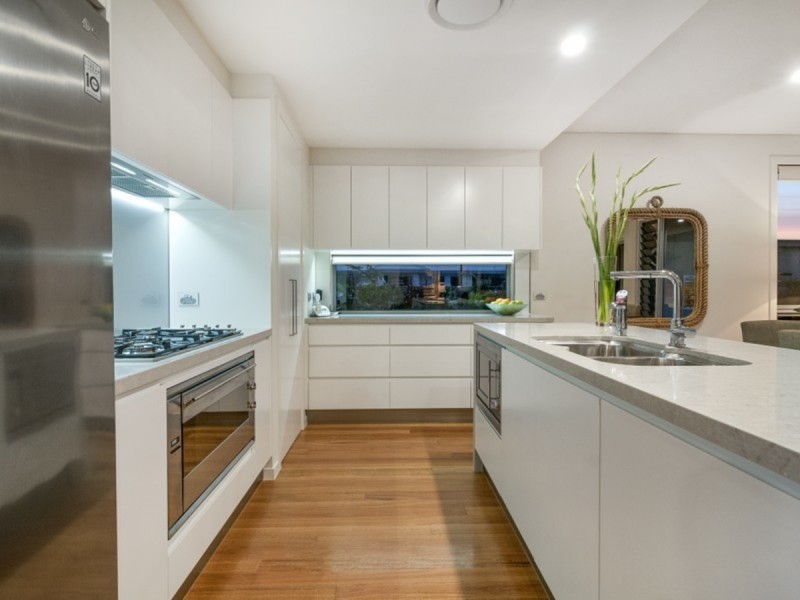 66 North View Street, Hope Island QLD 4212