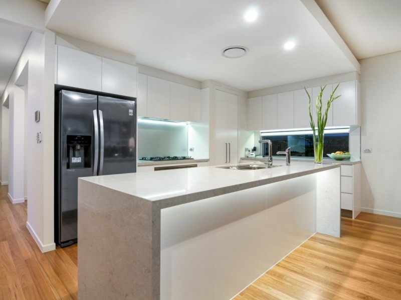 66 North View Street, Hope Island QLD 4212