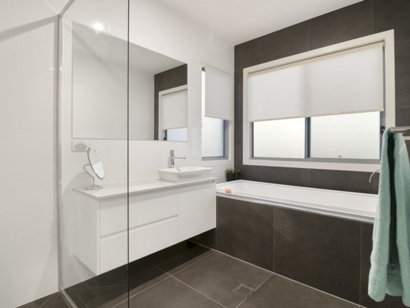 66 North View Street, Hope Island QLD 4212