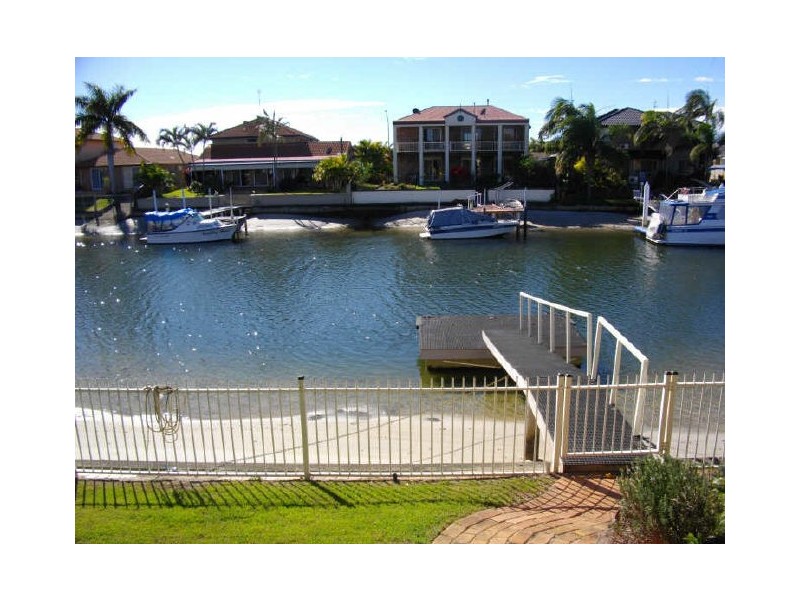 33 Seaspray Street, Paradise Point QLD 4216