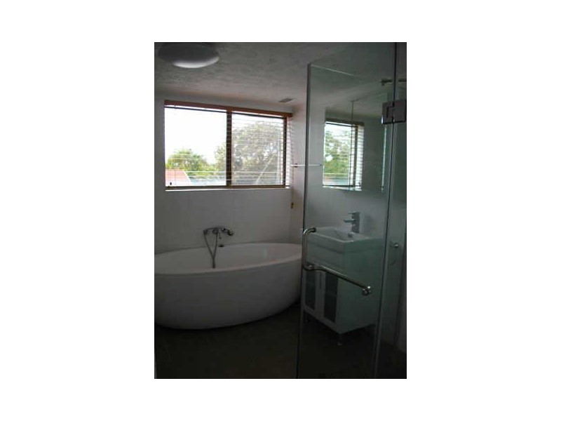 Paradise Point QLD 4216