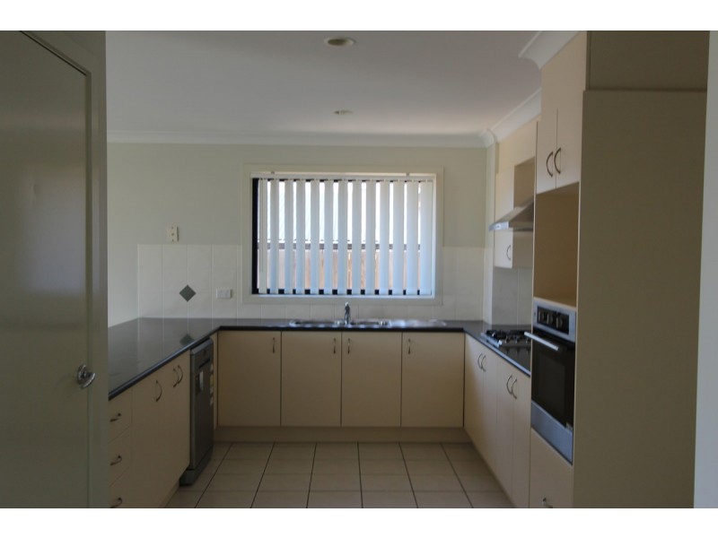 17 Orlando Street, Coomera QLD 4209