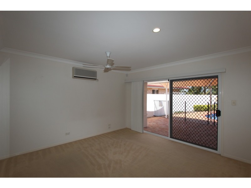 136 Monterey Keys Drive, Helensvale QLD 4212