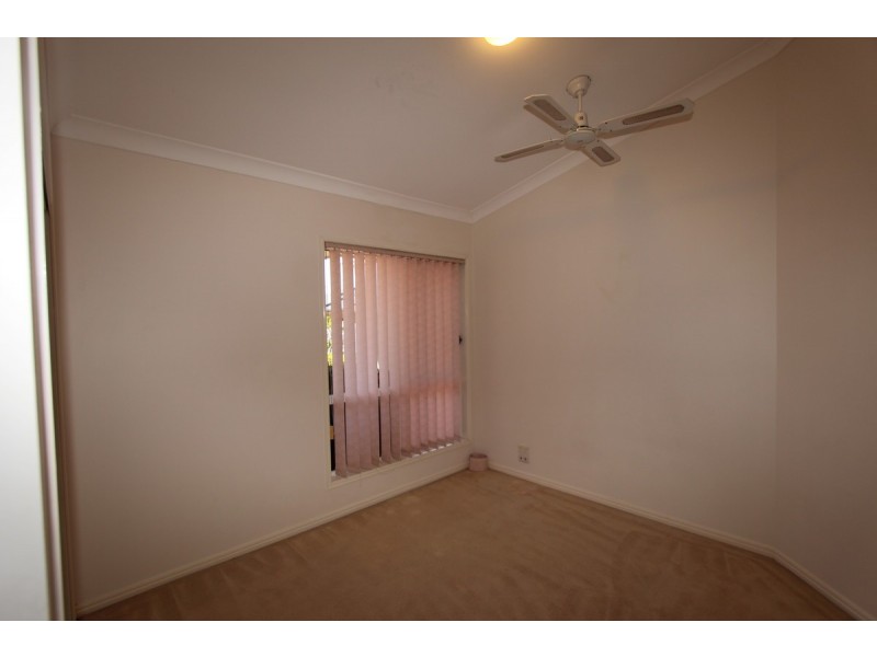 136 Monterey Keys Drive, Helensvale QLD 4212