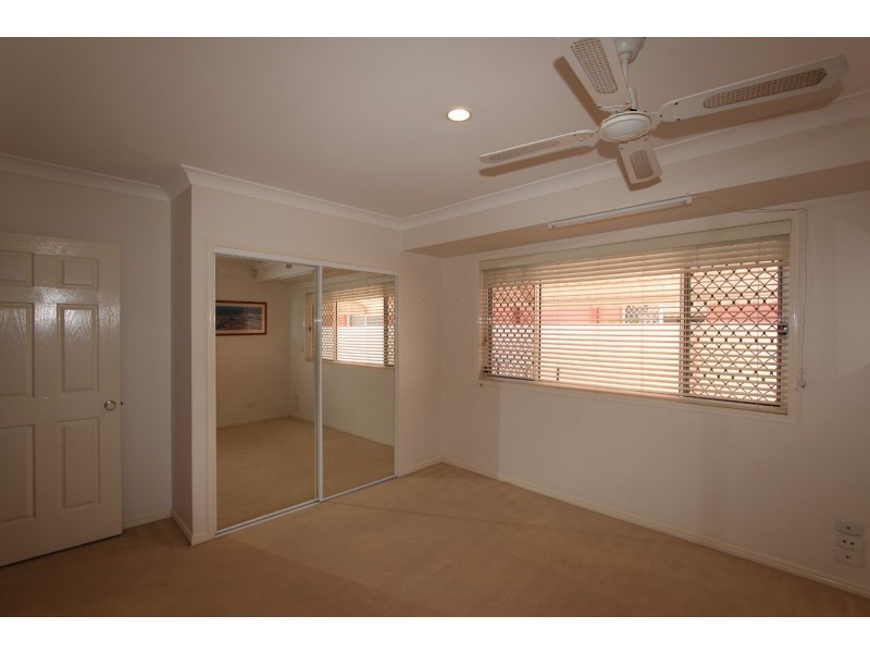 136 Monterey Keys Drive, Helensvale QLD 4212