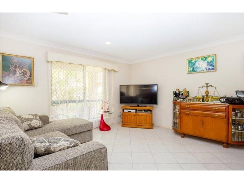 6 Thyme Court, Runaway Bay QLD 4216