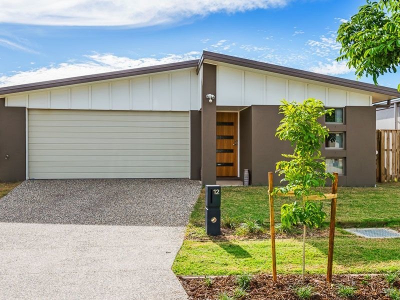 12 Beacon Lane, Hope Island QLD 4212