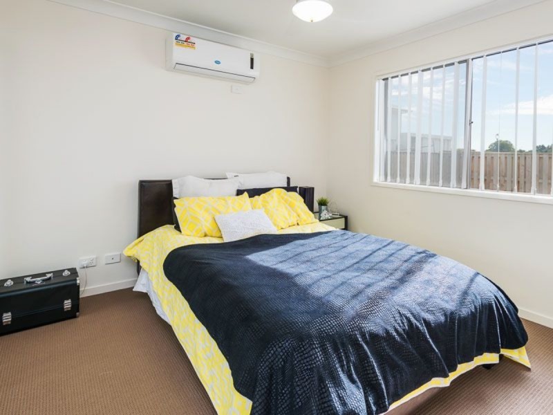 12 Beacon Lane, Hope Island QLD 4212