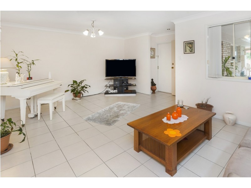 1/12 Rouen Avenue, Paradise Point QLD 4216