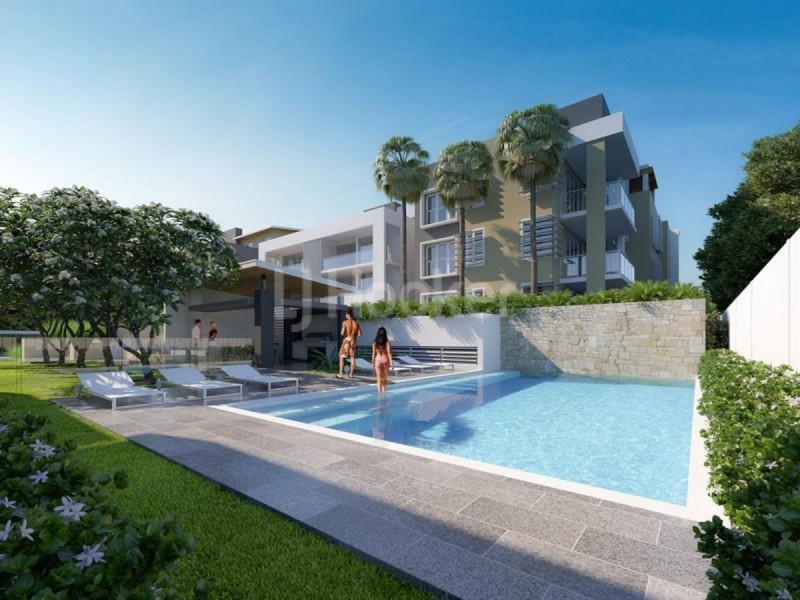 37 Sickle Avenue, Hope Island QLD 4212