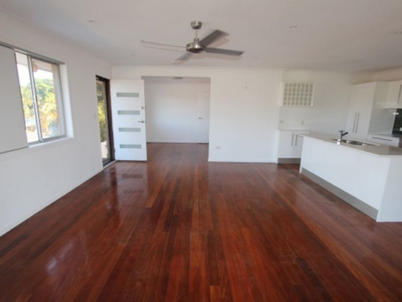 56 Abalone Avenue, Paradise Point QLD 4216