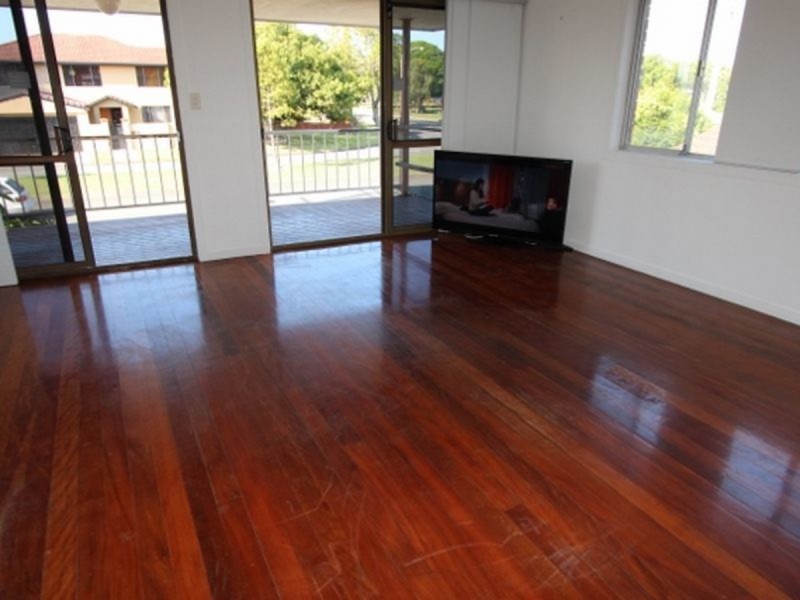 56 Abalone Avenue, Paradise Point QLD 4216