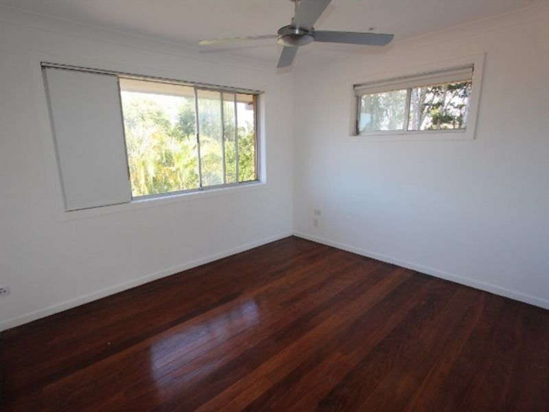 56 Abalone Avenue, Paradise Point QLD 4216