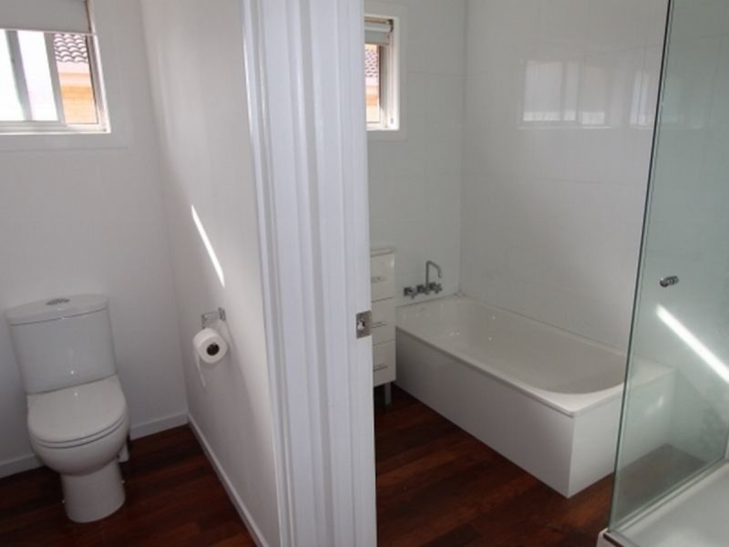 56 Abalone Avenue, Paradise Point QLD 4216