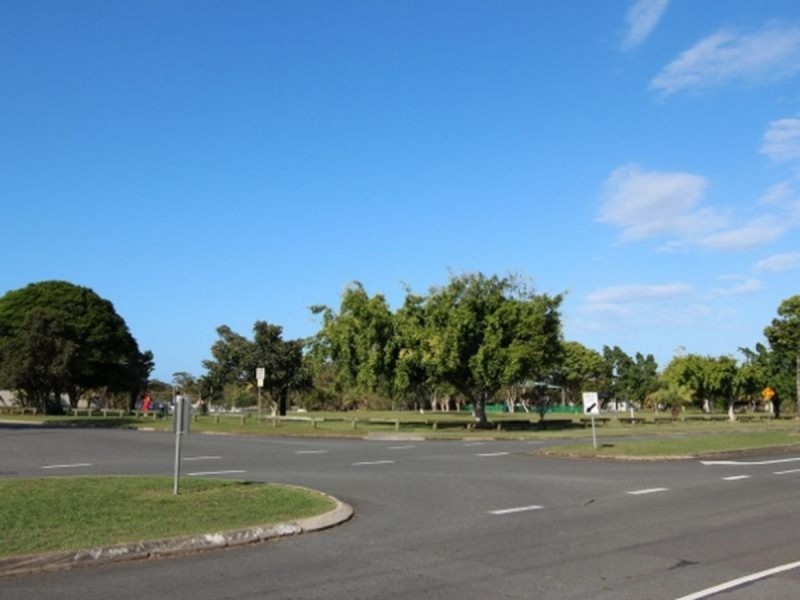 56 Abalone Avenue, Paradise Point QLD 4216