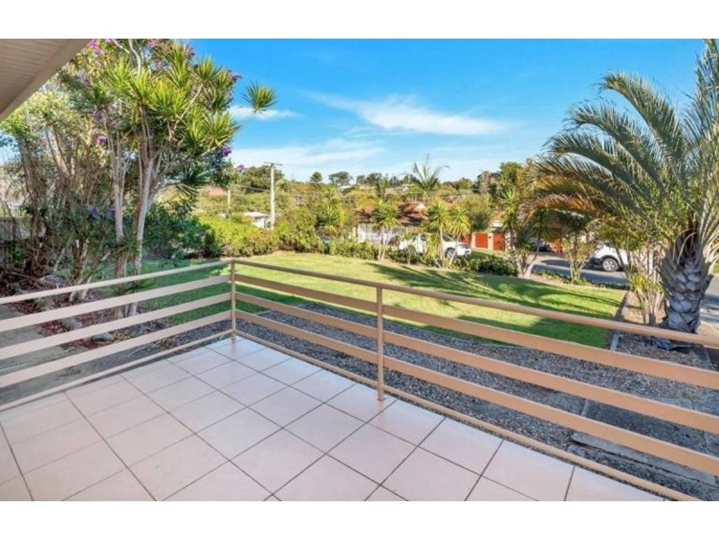 9 Louise Street, Southport QLD 4215