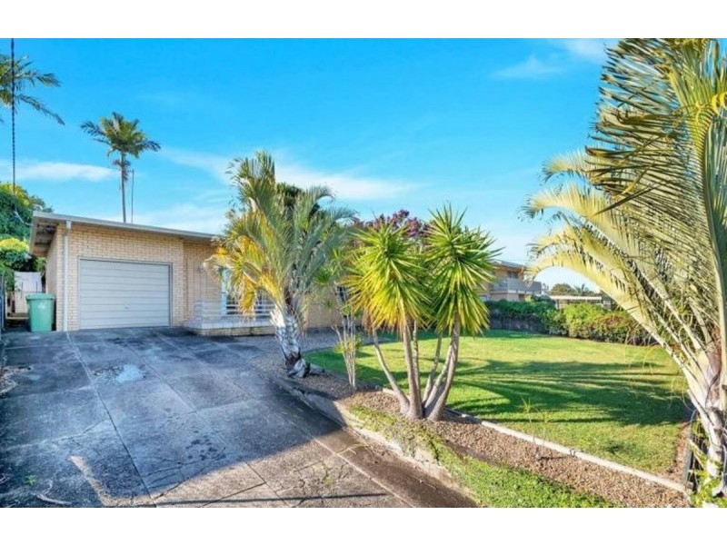 9 Louise Street, Southport QLD 4215