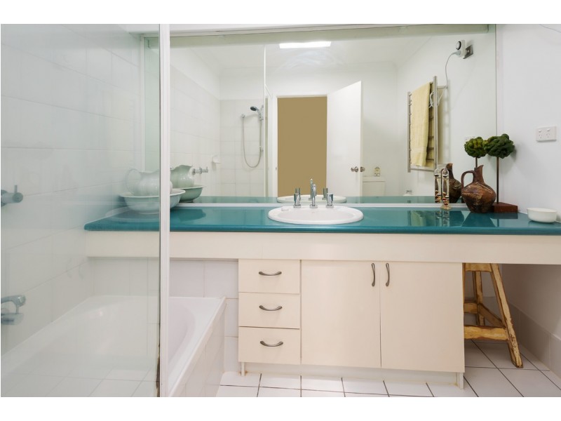 279/125 Hansford Road, Coombabah QLD 4216