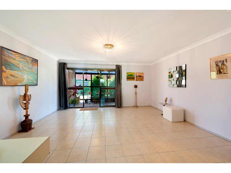 1/110 Oxley Drive, Paradise Point QLD 4216