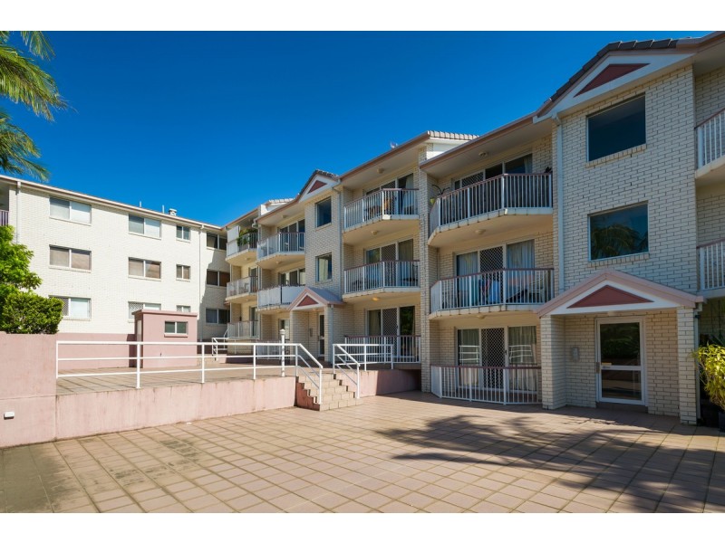 6/5 Lloyd Street, Southport QLD 4215