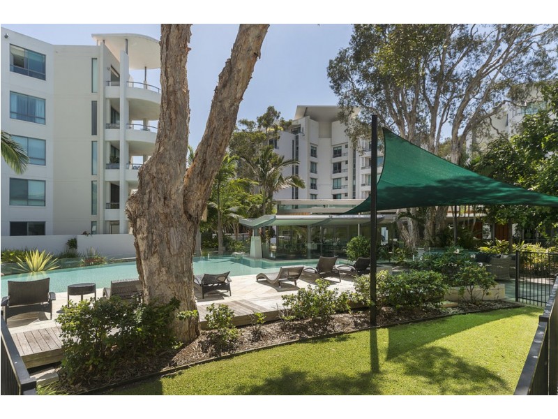 1D/28 Bayview Street, Runaway Bay QLD 4216