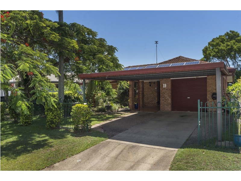 19 Burrendong Road, Coombabah QLD 4216